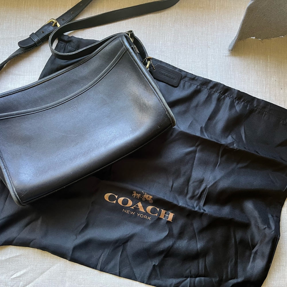 Vintage COACH Black Leather Purse - 90s